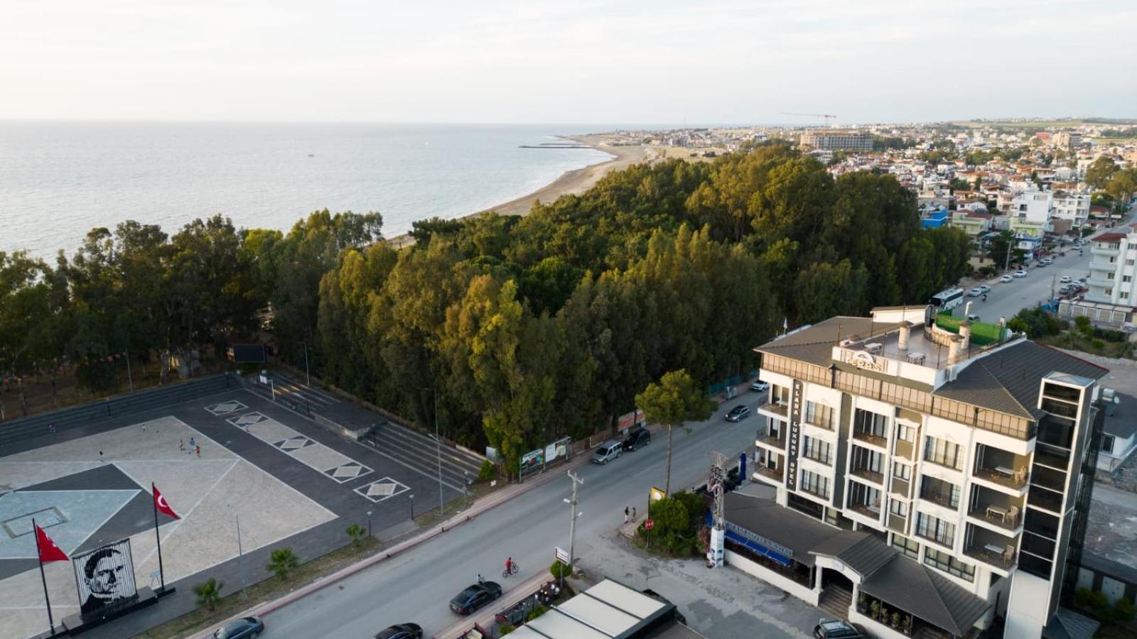 Elada Luxury Otel Arsuz Zewnętrze zdjęcie